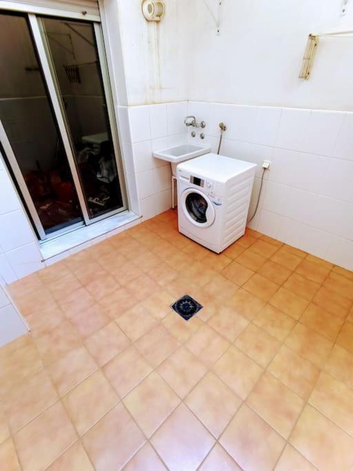 Piso A 200 Metros De La Playa Llegada Autonoma Apartment Almeria Luaran gambar